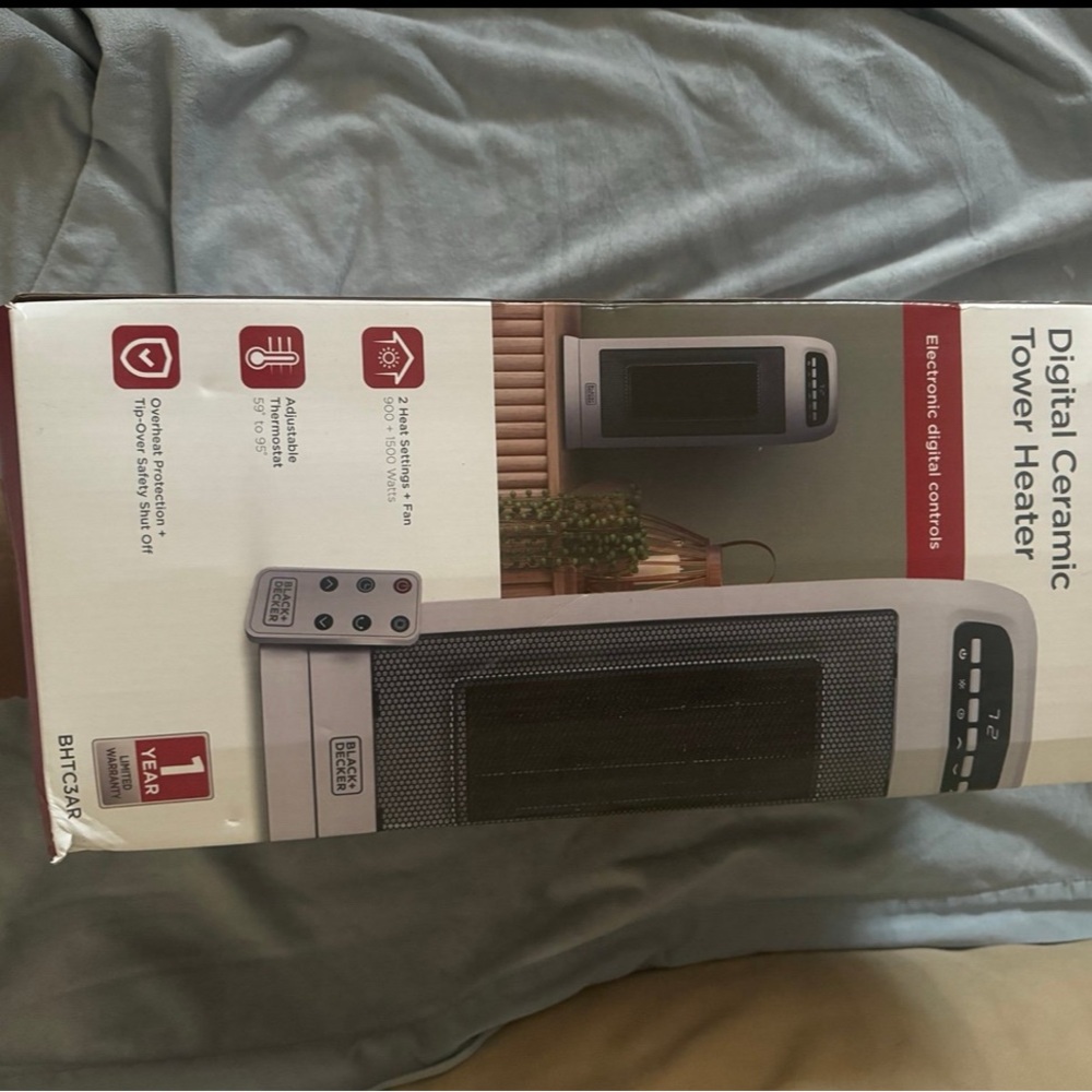 Black+Decker Digital Ceramic Tower Heater